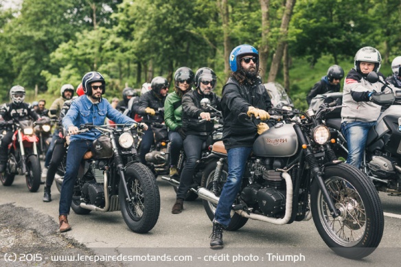 Rassemblement de Triumph sur les routes