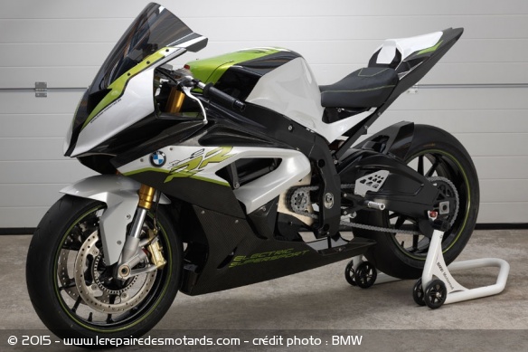 L'eRR reprend le design de la S1000RR