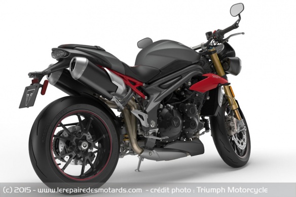 La partie arrière a été inspirée par celle de la Daytona 675