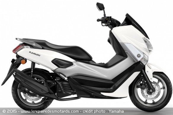 Scooter Yamaha NMax 125 blanc