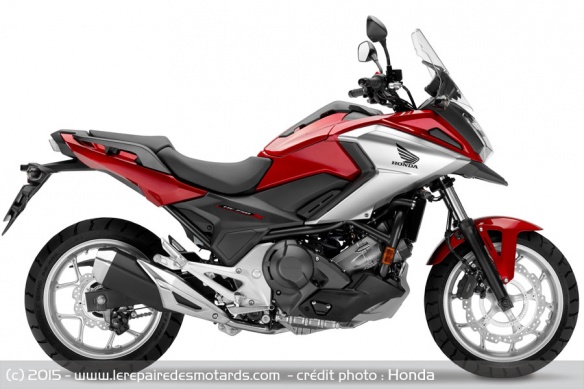 Trail Honda NC750X Candy Arcadian Red