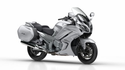 Yamaha FJR 1300 : nouveau feu arrière a leds