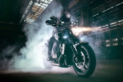 Burn de la Yamaha Vmax Carbon Edition