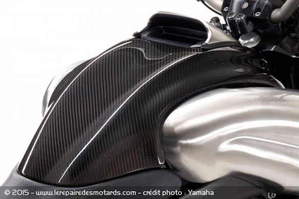 Réservoir de la Yamaha Vmax Carbon