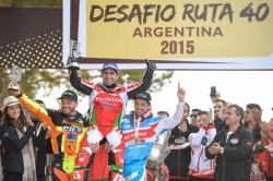 Casteu, Gonçalves et Pizzolito sur le podium - crédit photo : Paco Foto Agencia