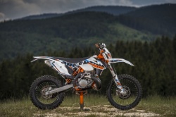 Rappel des KTM EXC, SX et Freeride - crédit photo : Campelli M.