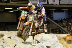 L'image de la saison en junior : Tremaine et Linusson à la lutte - crédit photo : Future7Media