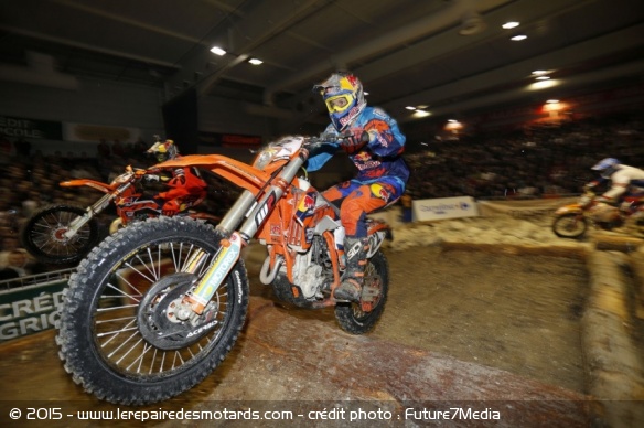 Walker remporte son 1er GP de SuperEnduro - crédit photo : Future7Media