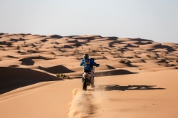 Africa Eco Race : 6h d'avance pour Ullevalseter