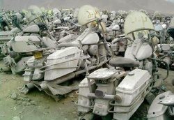 Un cimetière de Harley-Davidson