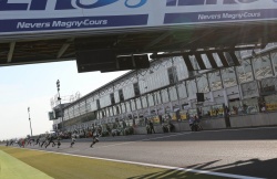 Le départ des 12 H de Magny-Cours 2015