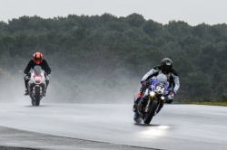La Yamaha du GMT sous la pluie