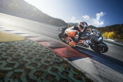 Alex Hoffman sur le Red Bull Ring au guidon d'une KTM. 