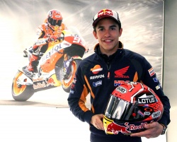MotoGP : Marquez rempile avec Shoei