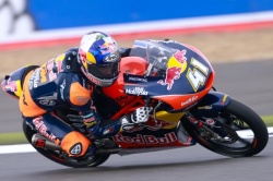 Moto3 : Binder creuse l'écart à Silverstone