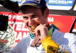Chareyre sacré Champion du Monde Supermoto