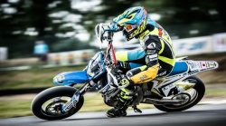 Supermotard : Chareyre vainqueur à Lohéac