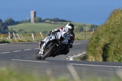 TT : Dunlop hausse le rythme en Superbike - crédit photo : IOMTT