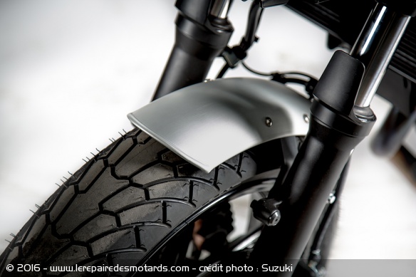 Garde boue avant en aluminium