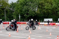 Initiation au 2-roues motorisé à Montpellier avec la piste CRS/GEMA Prévention