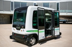 Des minibus autonomes à Helsinki - crédit photo : Easymile