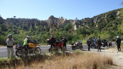 Avec Moto Pyrénées, la balade sur route ou sur pistes