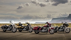 Les Harley 2017 à Motors & Soul