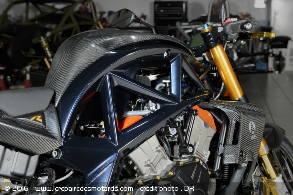 Ariel Ace Rn détail moteur
