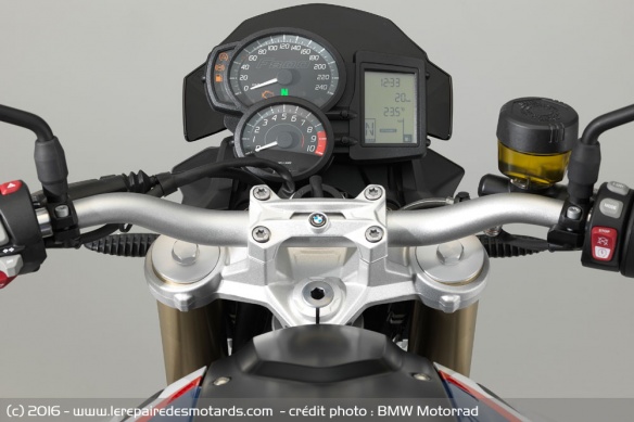 L'instrumentation de la BMW F800 R