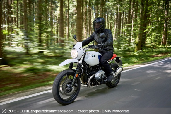 La BMW R nineT Urban G/S sur route
