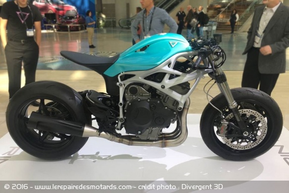 Le châssis est réalisé en impression 3D, mais le moteur vient quant à lui de la Kawasaki H2 Le châssis est réalisé en impression 3D, mais le moteur vient quant à lui de la Kawasaki H2