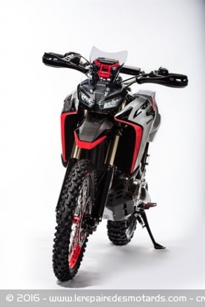 Honda Africa Twin Enduro Sports Concept, de face