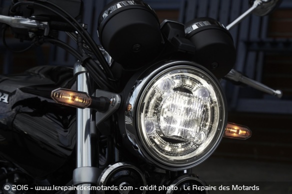 Honda CB 1100 RS, optique à LEDs