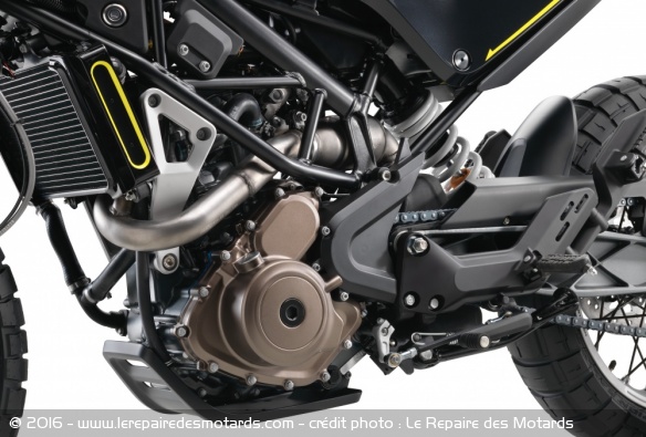 Husqvarna 401 Svartpilen, moteur et sabot