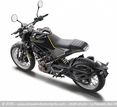 Husqvarna 401 Svartpilen, vu du dessus
