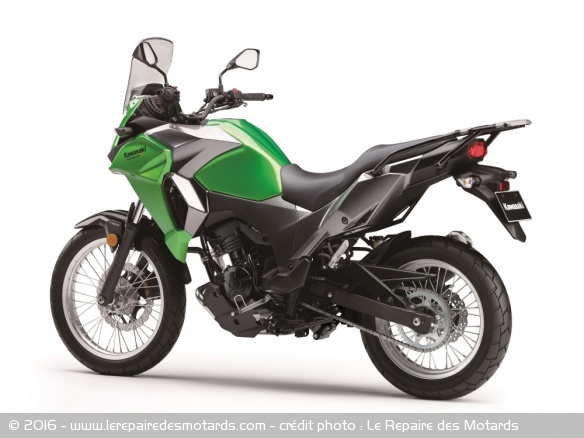 Kawasaki Versys X-300, vue trois quart arrière