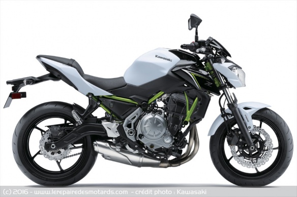Kawasaki Z650 blanc