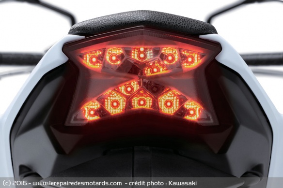 Feu arrière à LED pour la Kawasaki Z650