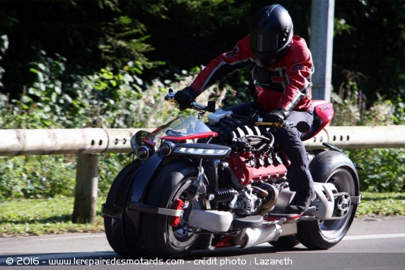 La LM847 sur route La LM847 sur route