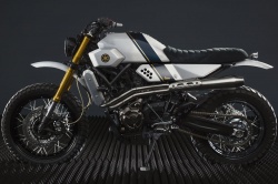 La XSR700 façon Tracker par Bunker Customs