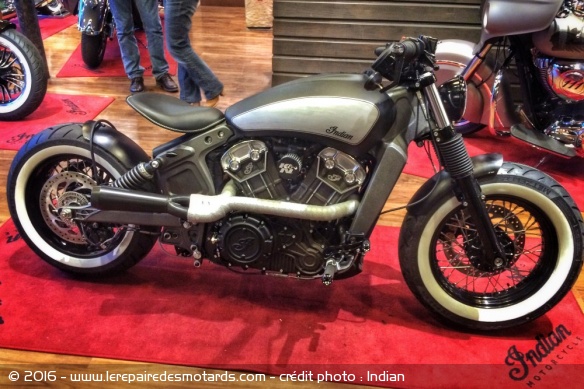 Scout Black Hawk - Indian Paris Scout Black Hawk - Indian Paris