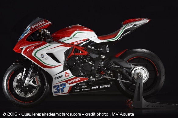 La RC reprend les motifs des machines du Reparto Corse