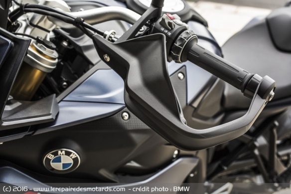 Poignée de la BMW S1000XR Poignée de la BMW S1000XR