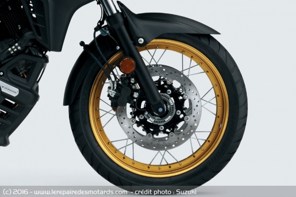 Roue à rayons de la Suzuki V-Strom 650 XT