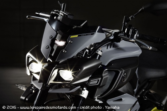 Le bloc optique de la Yamaha MT-10