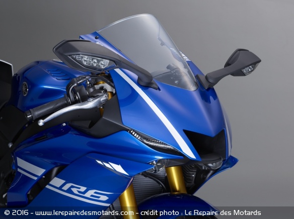 Yamaha YZF-R6, nez de carénage