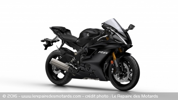 Yamaha YZF-R6, statique en noir