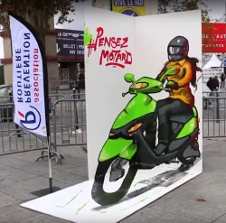 Le motard invisible sensibilise les automobilistes