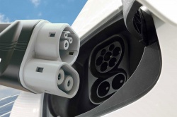 200 bornes de recharge rapide sur autoroute