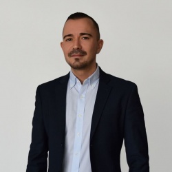 Dimitri Proust : chargé de communication Euro-Assurance